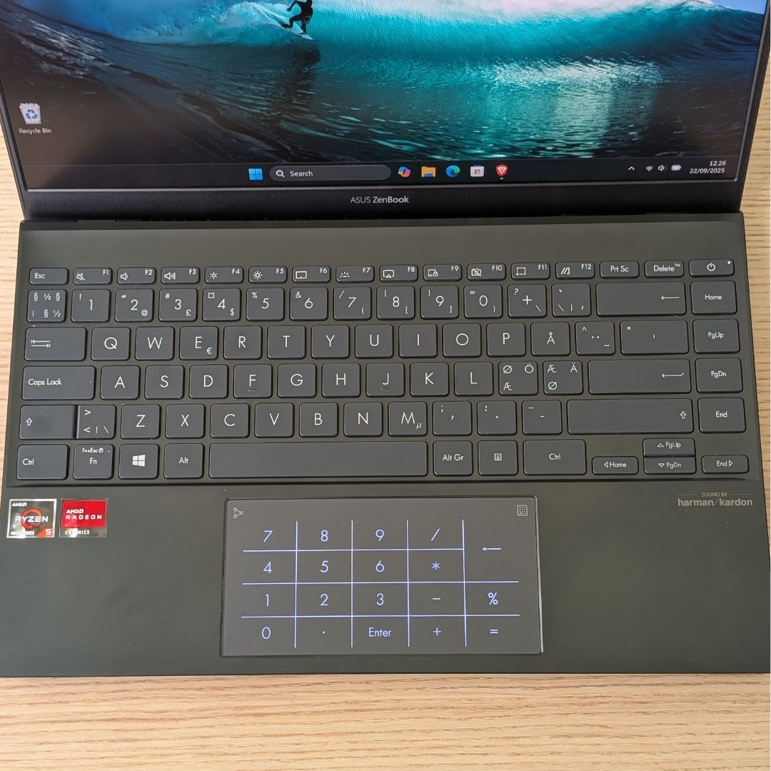 Refurbished Asus Zenbook 14 Ryzen 5 4500U Ultrabook (UM425I)