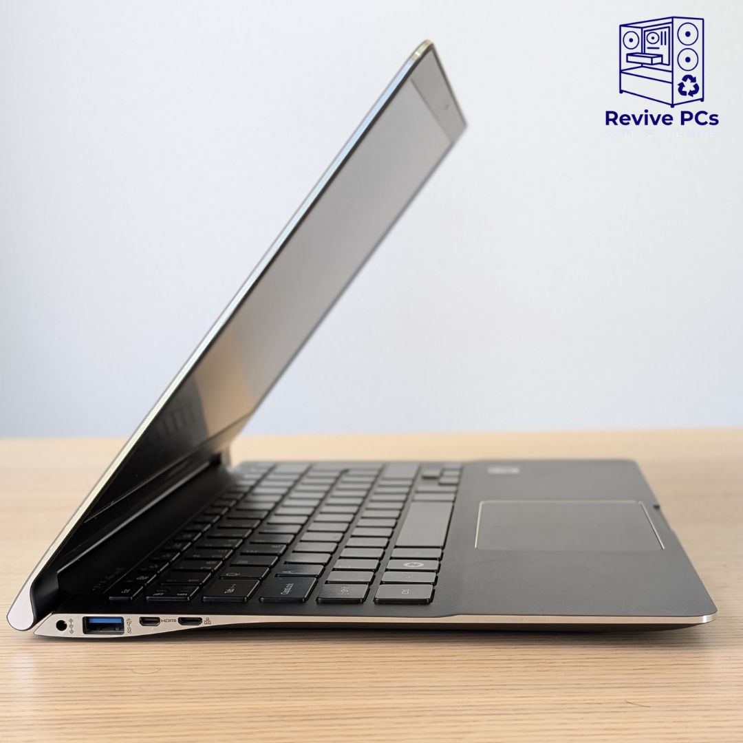 Refurbished Samsung Series 9 Ultrabook - NP900X3C | Core i5