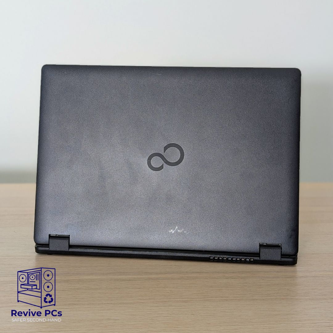 Fujitsu Lifebook E549 | i5-8265U / 16GB RAM / 250GB SSD / NEW BATTERY + Dock Included!