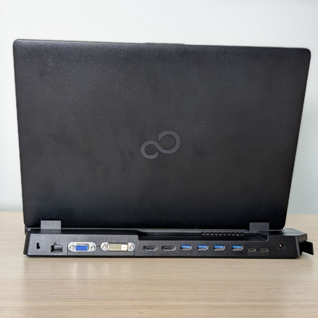 Fujitsu Lifebook E549 | i5-8265U / 16GB RAM / 250GB SSD / NEW BATTERY + Dock Included!